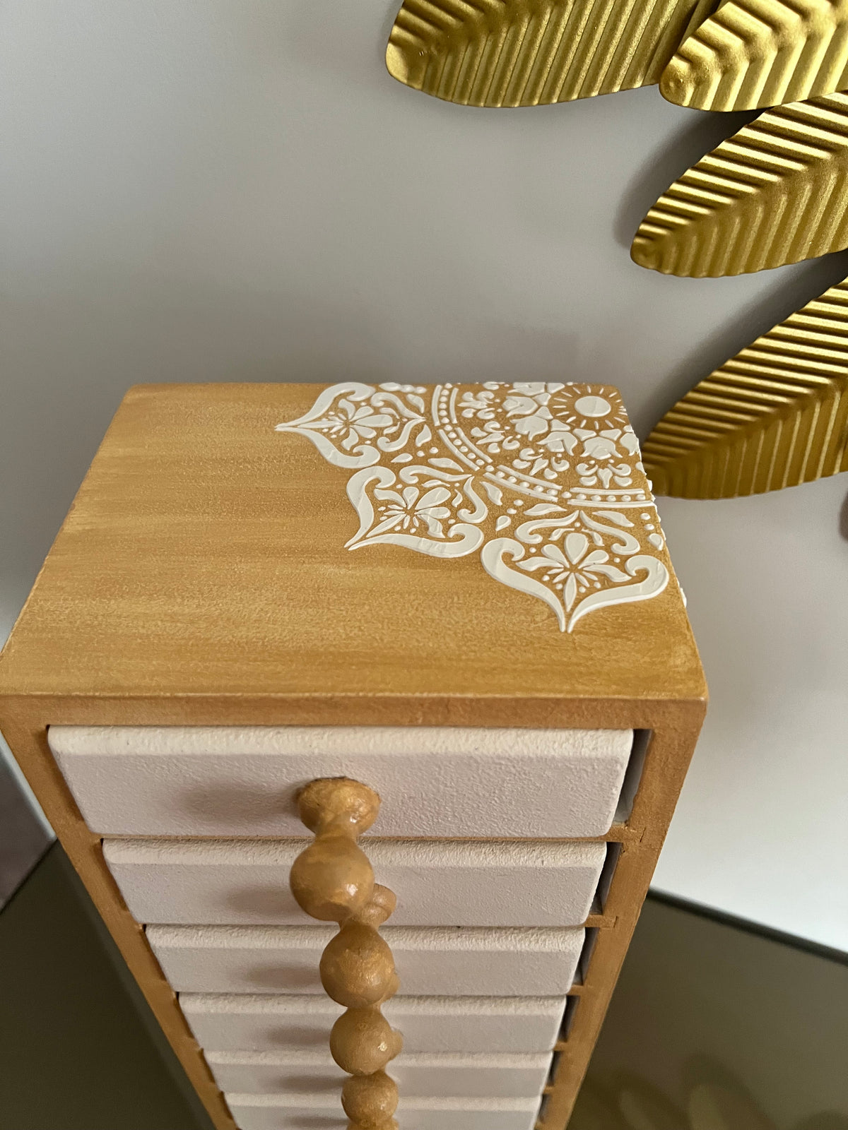 Wooden Organizer | مُنَظِّم خَشَب