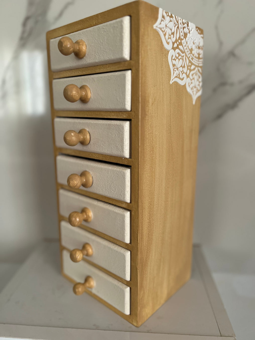 Wooden Organizer | مُنَظِّم خَشَب