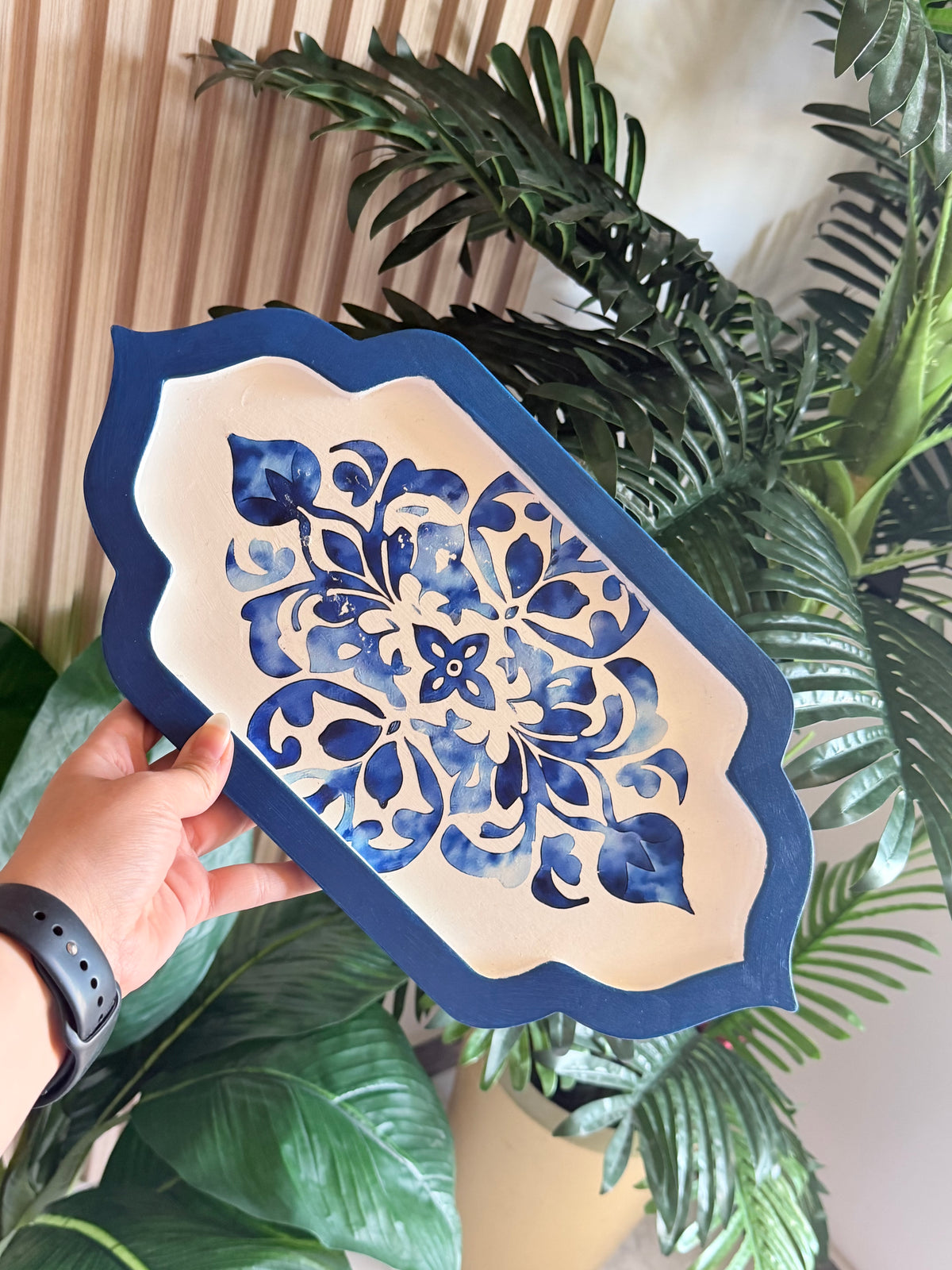 TRAY | تْرَاي